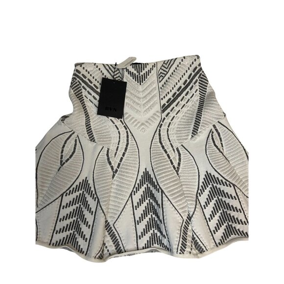 Neiman Marcus RVN Modern Patterned Knit Flared Skirt NWT Size Small - Picture 3 of 5